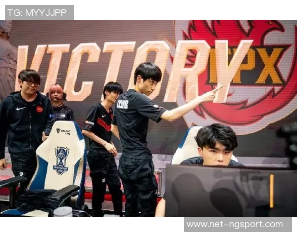 和平精英深度解析：揭秘FPX战队的默契配合与战术策略