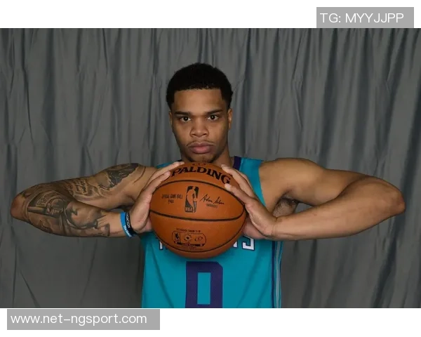 夏洛特黄蜂主场迎战迈阿密热火双方争夺季后赛席位的关键对决